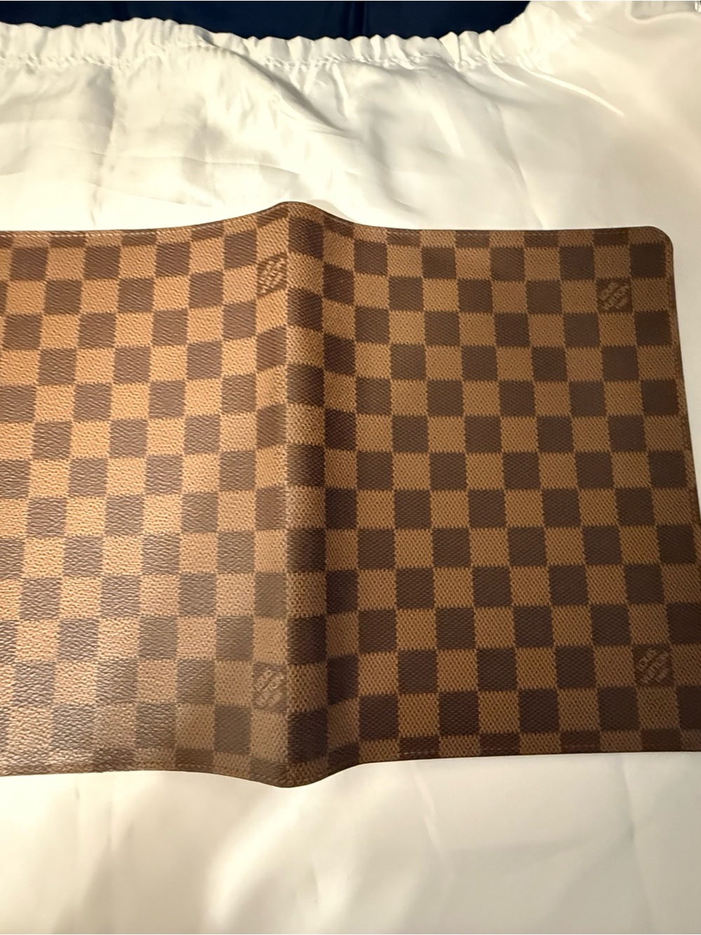 Louis Vuitton Brown Damier desktop cover Sleeve - Picture 4 of 6
